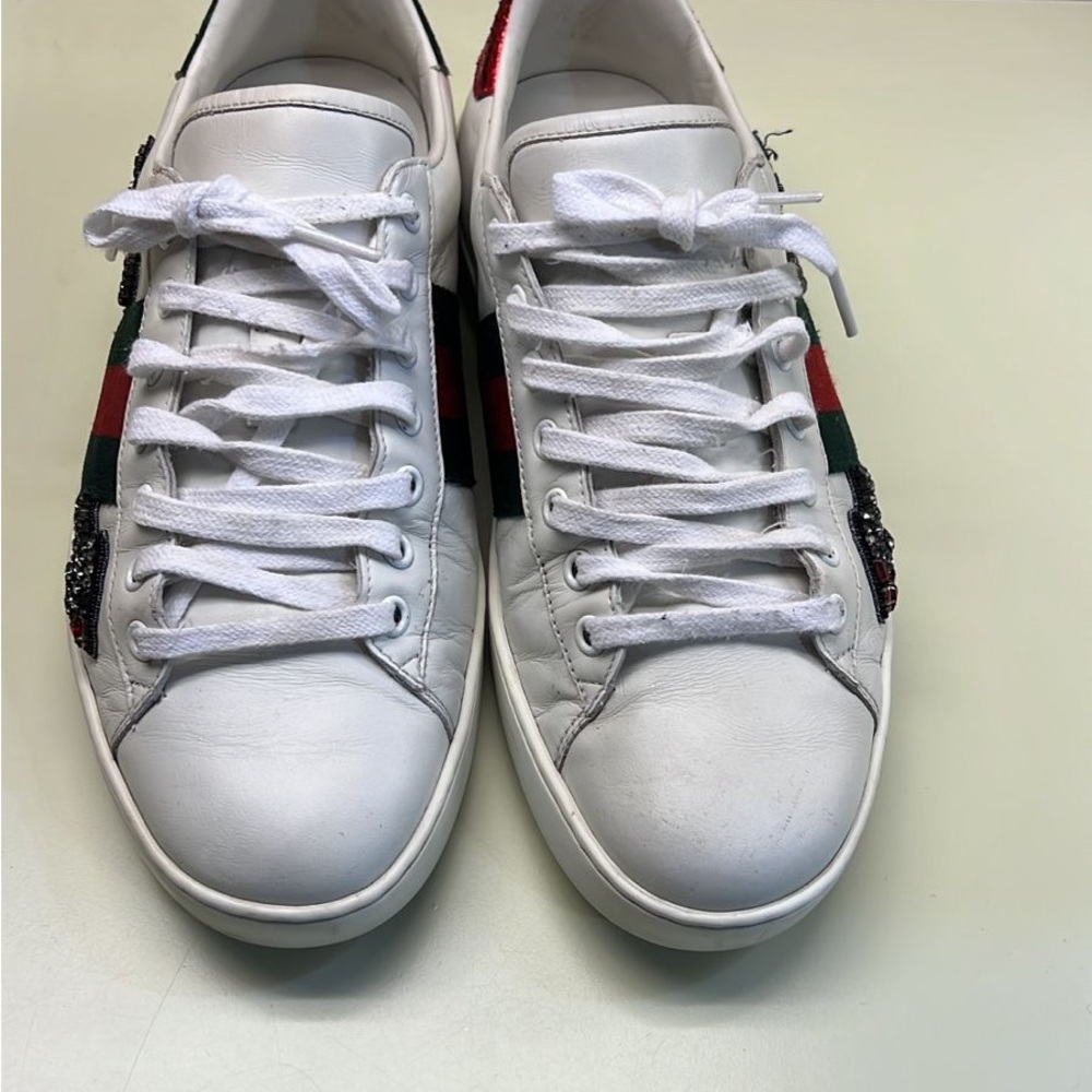 Gucci White Leather Sneakers with Green & Red Web and Embellished Bee size 7 - Picture 3 of 10